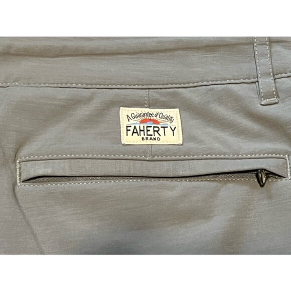 Faherty Men's Ice Gray All Day Shorts 9" Inseam Size 36 Waist EUC - Picture 3 of 6